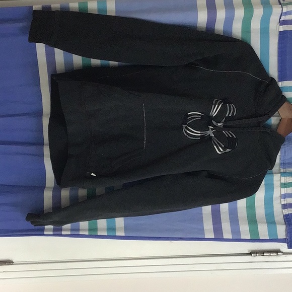 Aritzia TNA Baltic logo hoodie - Picture 2 of 4